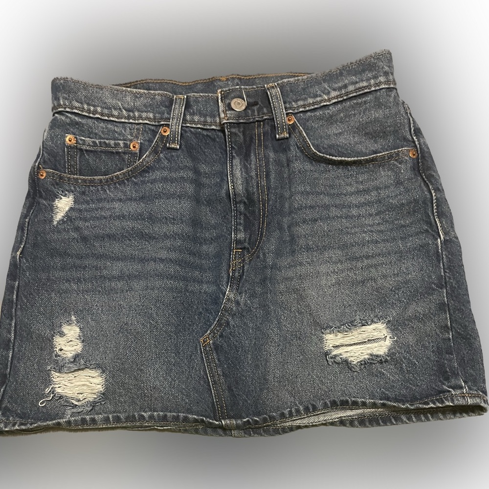 Levis Denim Mini Skirt - Picture 2 of 5